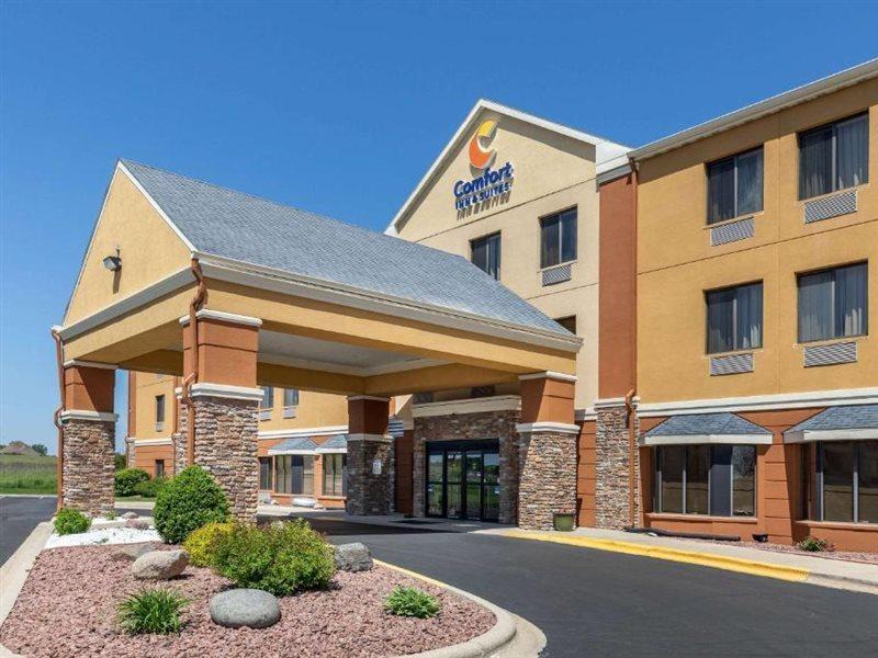 Comfort Inn & Suites Kenosha-Pleasant Prairie Экстерьер фото