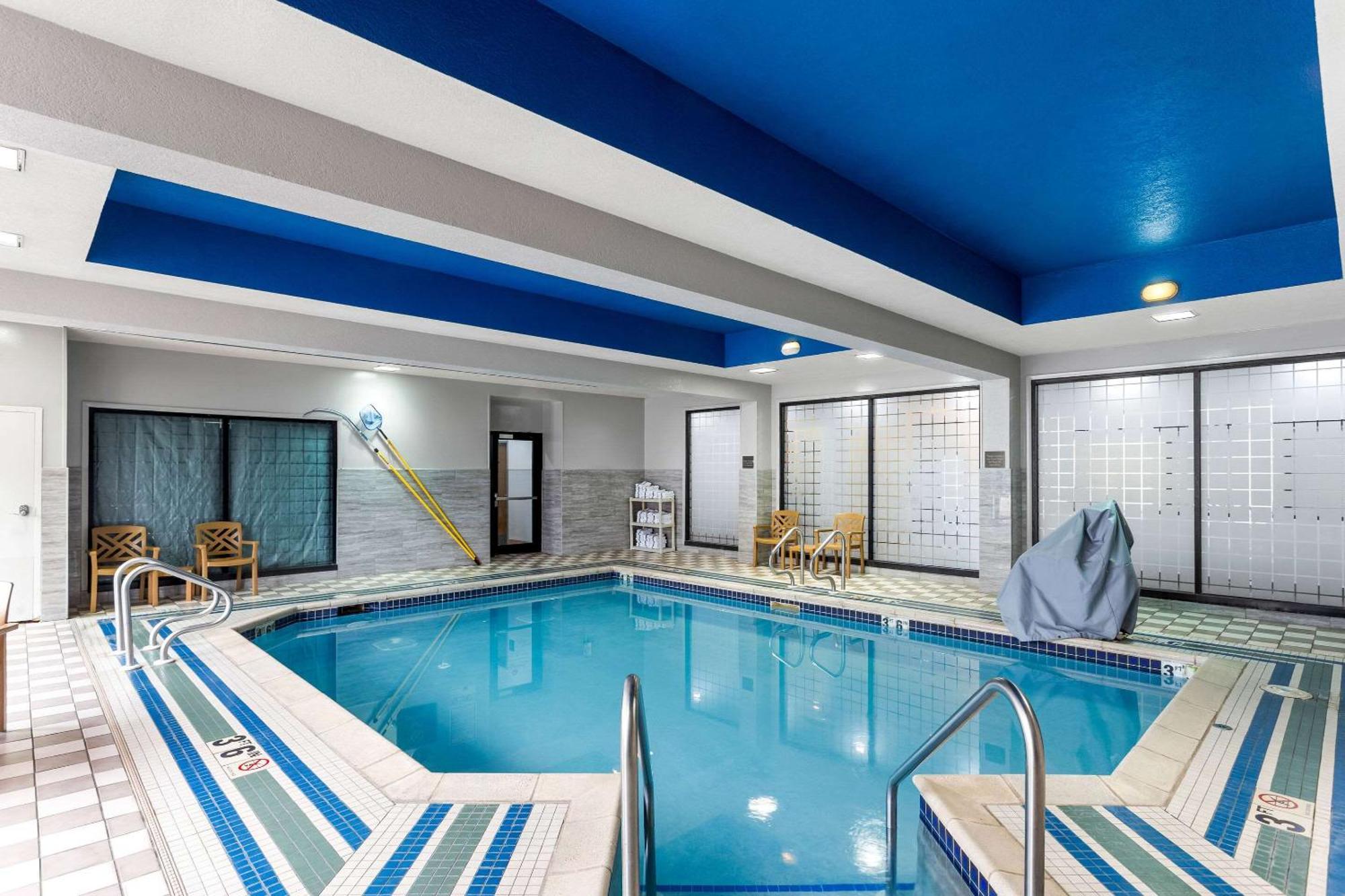 Comfort Inn & Suites Kenosha-Pleasant Prairie Экстерьер фото